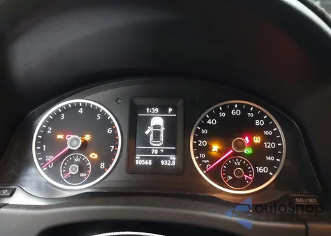 2013 Volkswagen Tiguan S z USA, uszkodzony, nr VIN WVGAV3AX2DW625324